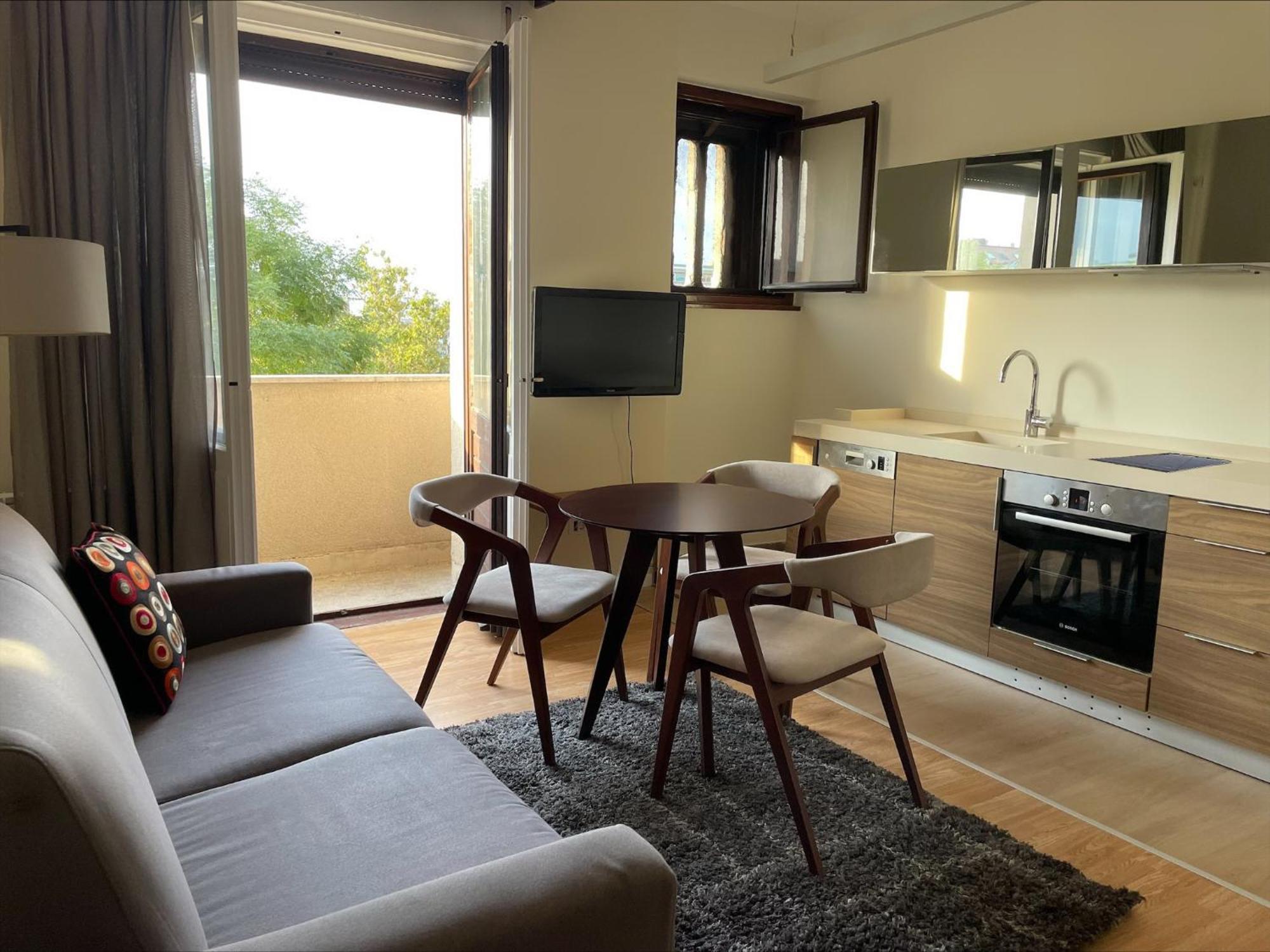 Two Bedroom Apartment Student Square ベオグラード エクステリア 写真